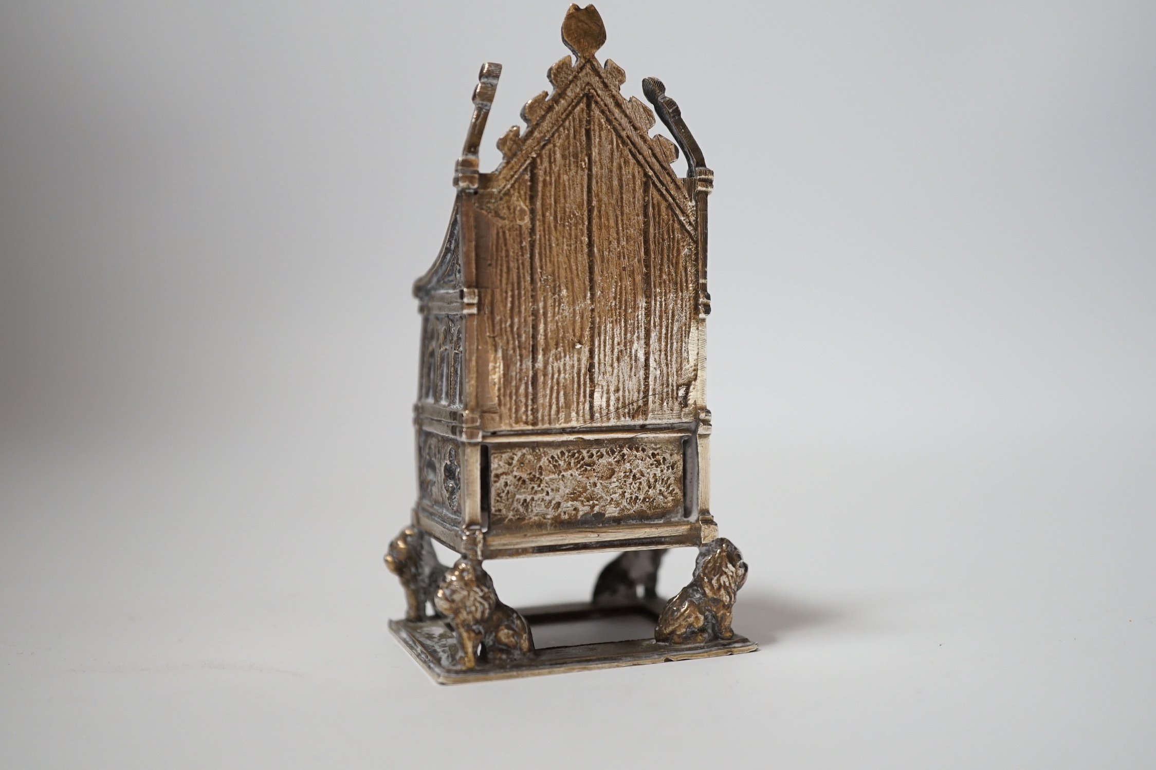 A George V silver miniature model of a throne, by Saunders, Shepherd & Co Ltd, London, 1936, 85mm, 92 grams.